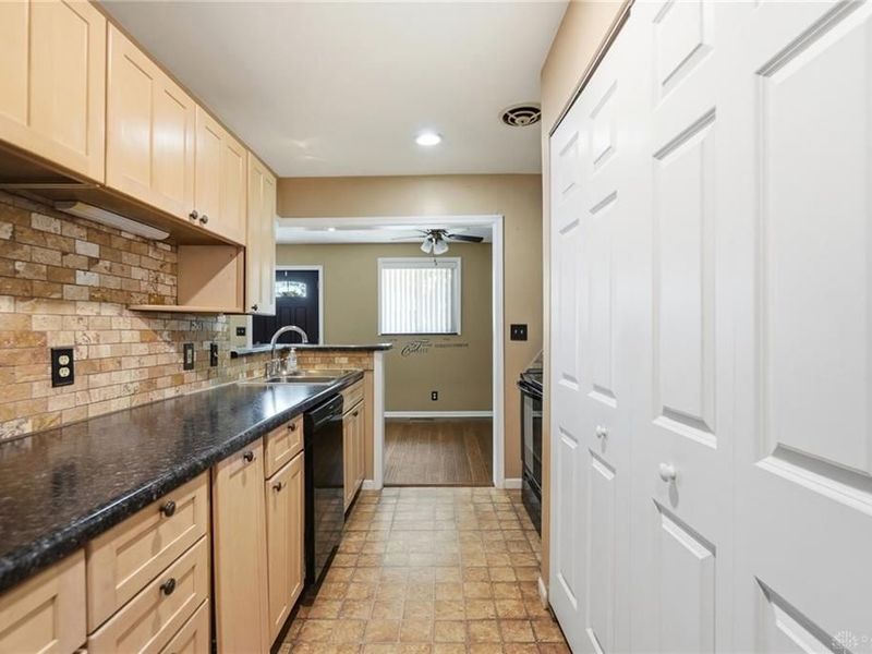 2425 Acorn Drive, Kettering, OH 45419 Photo 21