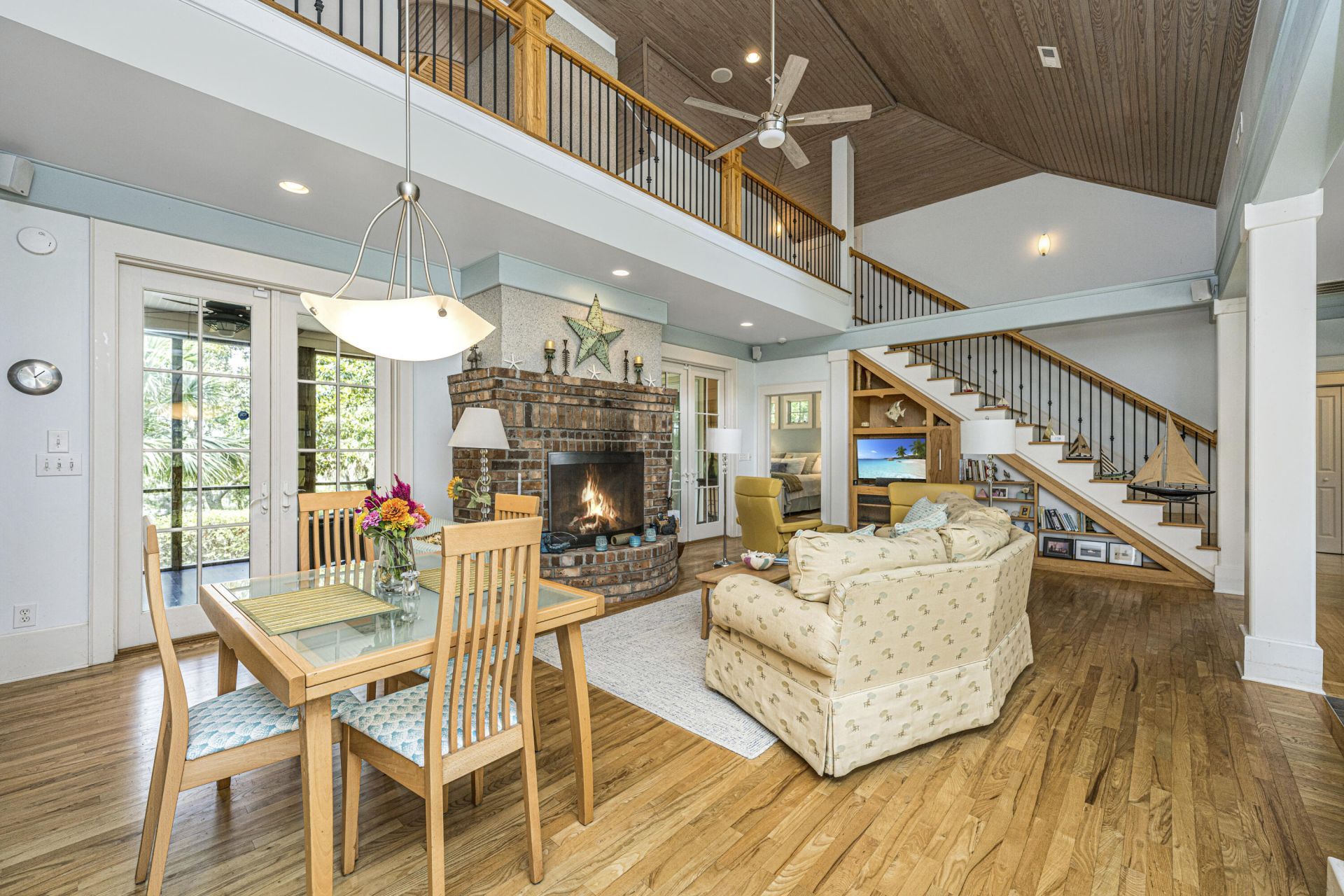 8535 Middleton Point Lane Photo 7