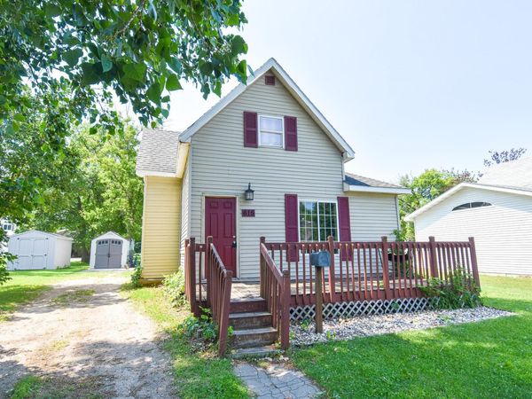 615 Markley Avenue S, Thief River Falls, MN 56701
