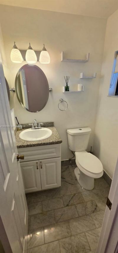 1652 N 14th Ter, Unit 1652, Hollywood, FL 33020 Photo