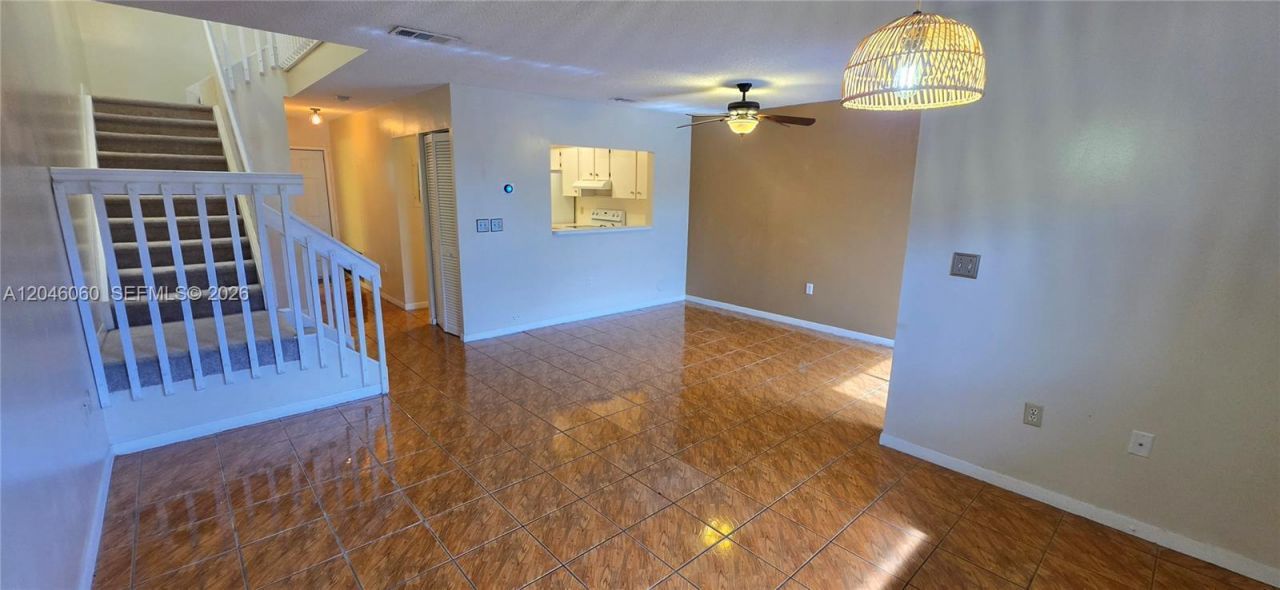 1652 N 14th Ter, Unit 1652, Hollywood, FL 33020 Photo