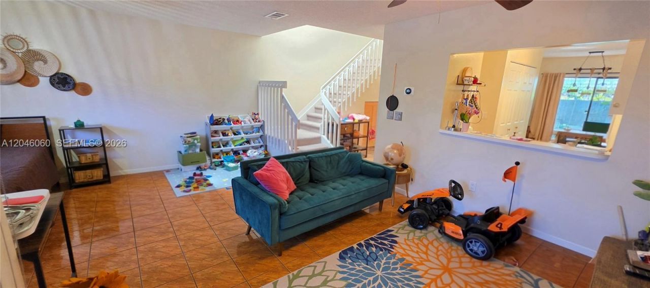 1652 N 14th Ter, Unit 1652, Hollywood, FL 33020 Photo
