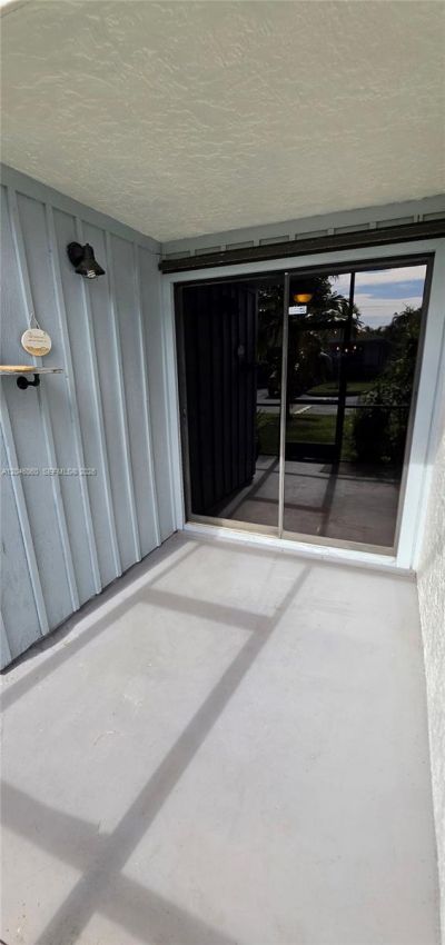 1652 N 14th Ter, Unit 1652, Hollywood, FL 33020 Photo