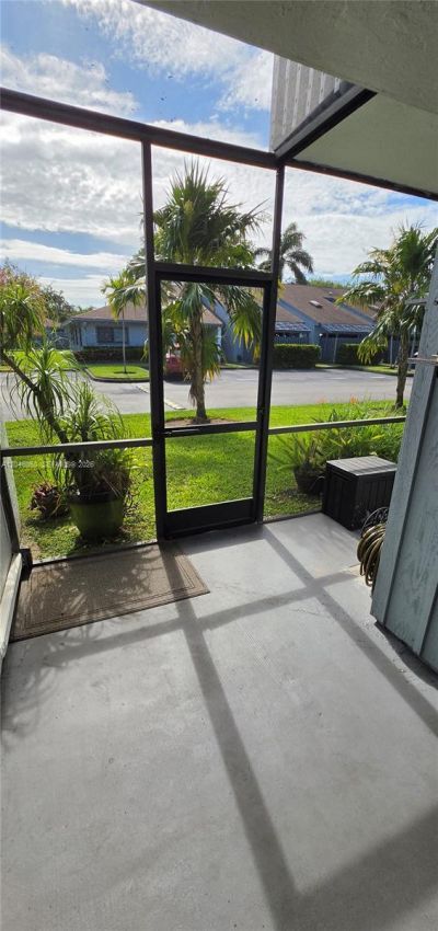 1652 N 14th Ter, Unit 1652, Hollywood, FL 33020 Photo