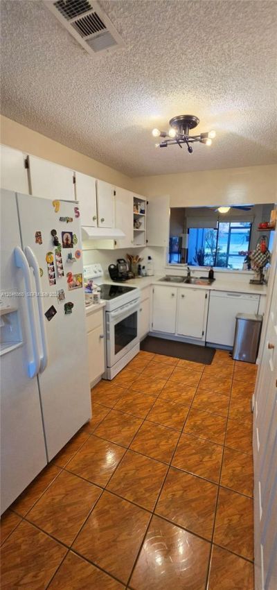 1652 N 14th Ter, Unit 1652, Hollywood, FL 33020 Photo