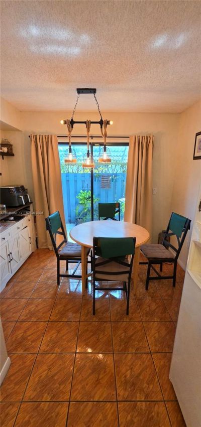 1652 N 14th Ter, Unit 1652, Hollywood, FL 33020 Photo