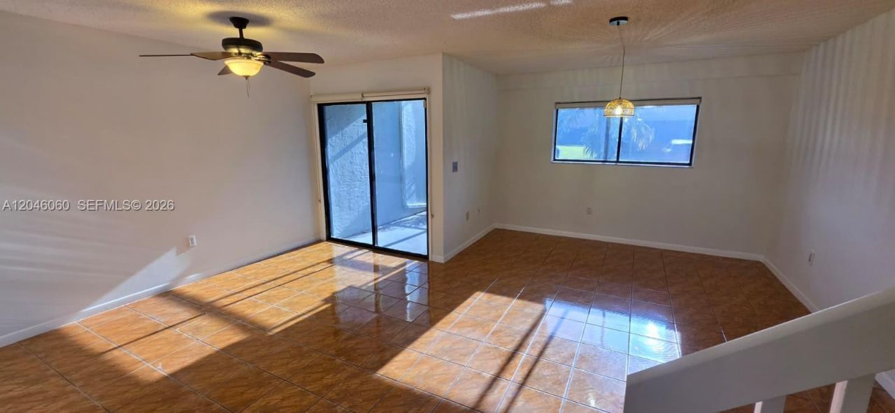 1652 N 14th Ter, Unit 1652, Hollywood, FL 33020 Photo