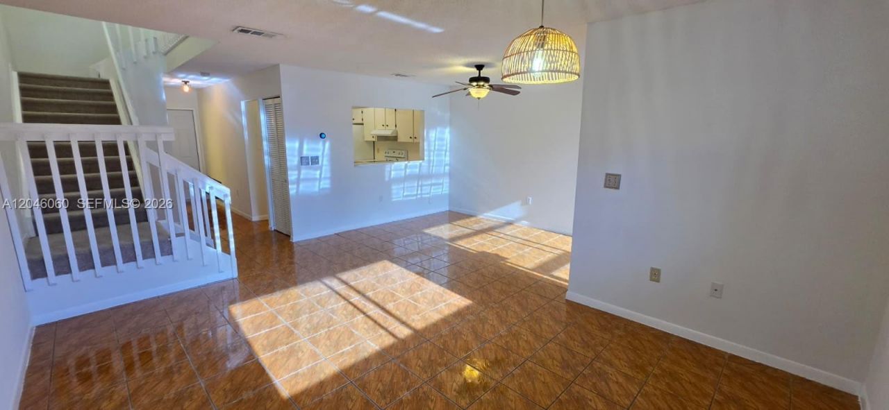 1652 N 14th Ter, Unit 1652, Hollywood, FL 33020 Photo