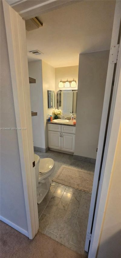 1652 N 14th Ter, Unit 1652, Hollywood, FL 33020 Photo