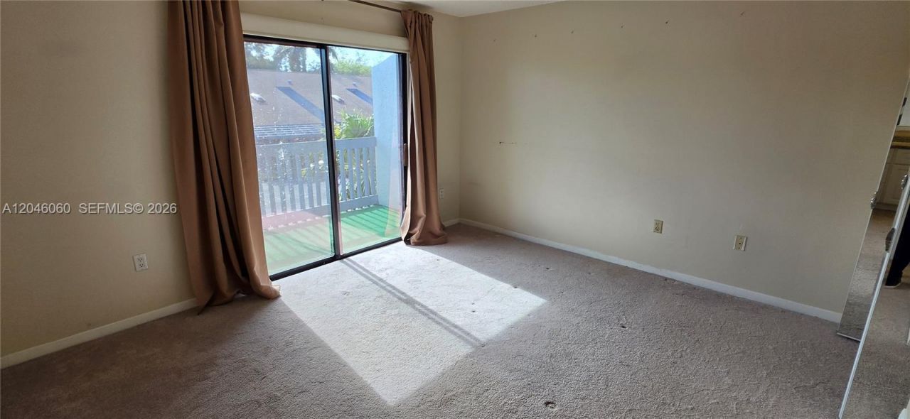 1652 N 14th Ter, Unit 1652, Hollywood, FL 33020 Photo