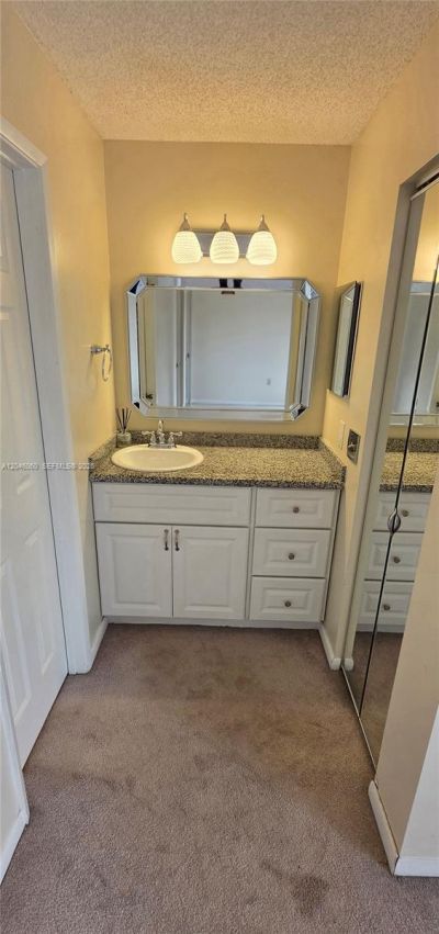 1652 N 14th Ter, Unit 1652, Hollywood, FL 33020 Photo