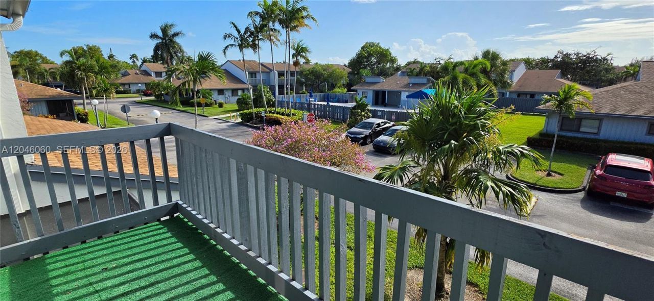1652 N 14th Ter, Unit 1652, Hollywood, FL 33020 Photo