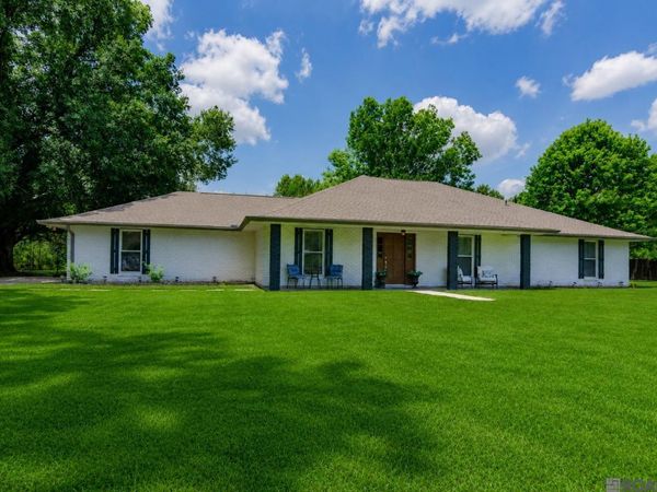 9942 Lockhart Rd, Denham Springs, LA 70726