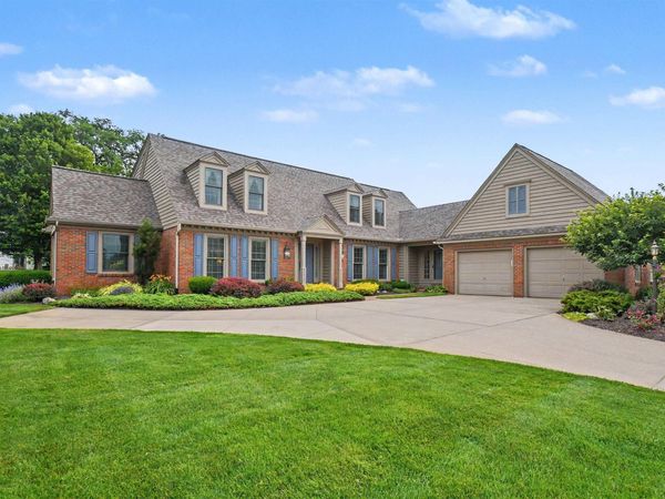 15621 Signal Hill Court, Granger, IN 46530