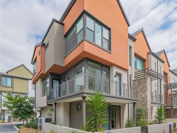 142 Sawbuck, Irvine, CA 92618