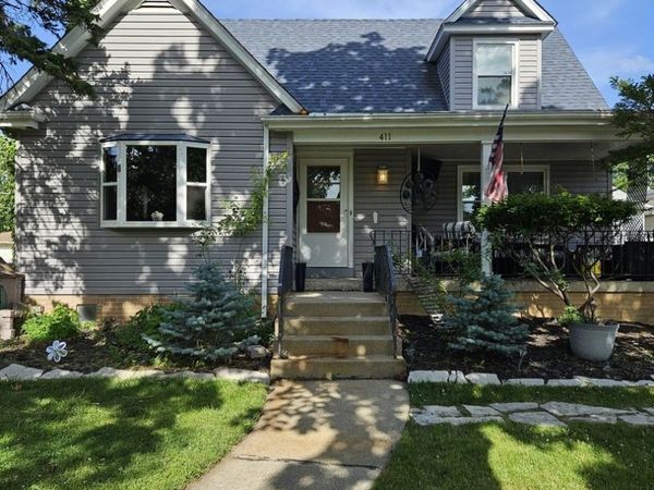 411 N 3rd Avenue , Maywood, IL 60153
