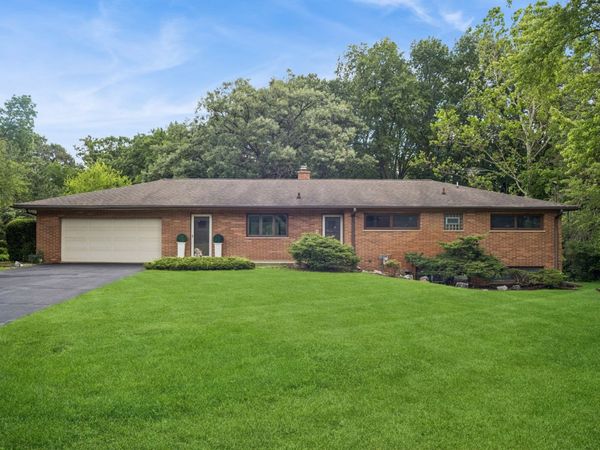 1225 Oakdale Drive , Elgin, IL 60123