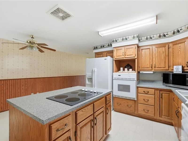 5349 Powell Road, Huber Heights, OH 45424 Photo 10