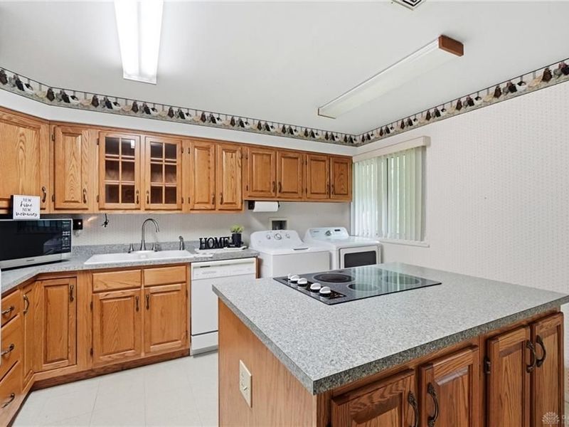 5349 Powell Road, Huber Heights, OH 45424 Photo 12