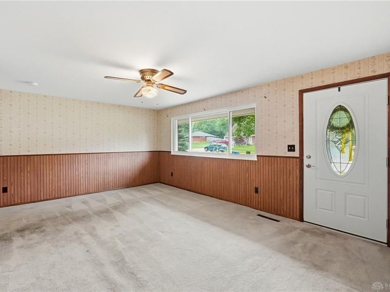 5349 Powell Road, Huber Heights, OH 45424 Photo 4