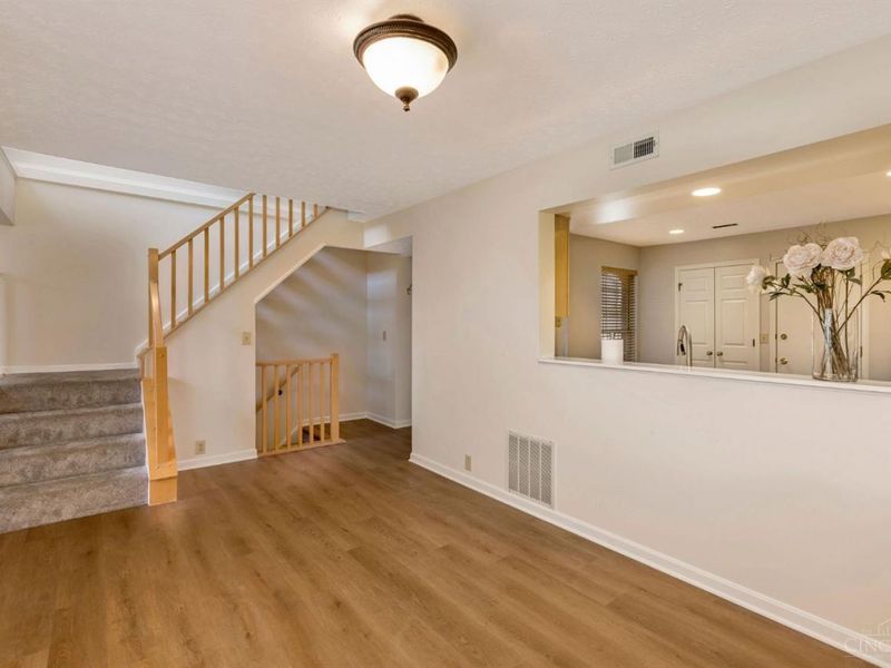 11709 Bedivere Court, Sharonville, OH 45241 Photo 5