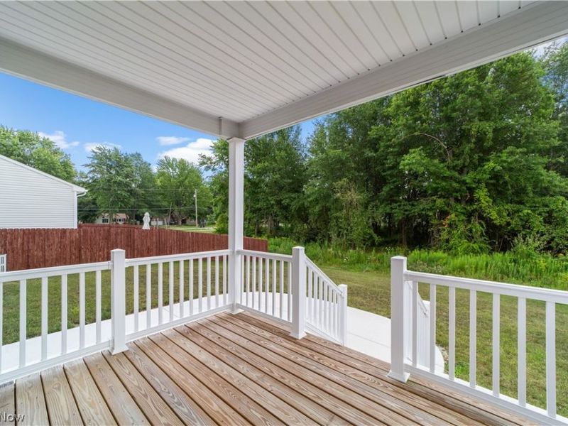 110 Harvest Way, Elyria, OH 44035 Photo 2