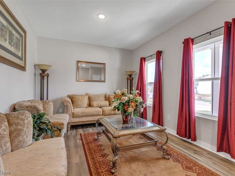 110 Harvest Way, Elyria, OH 44035 Photo 4