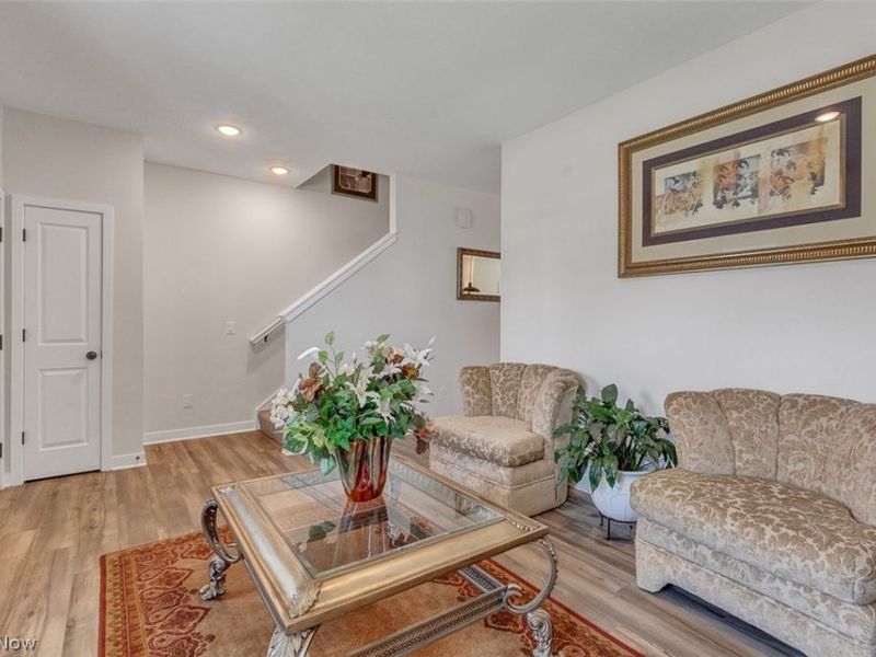 110 Harvest Way, Elyria, OH 44035 Photo 5