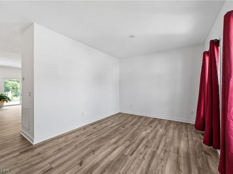 110 Harvest Way, Elyria, OH 44035 Photo 6