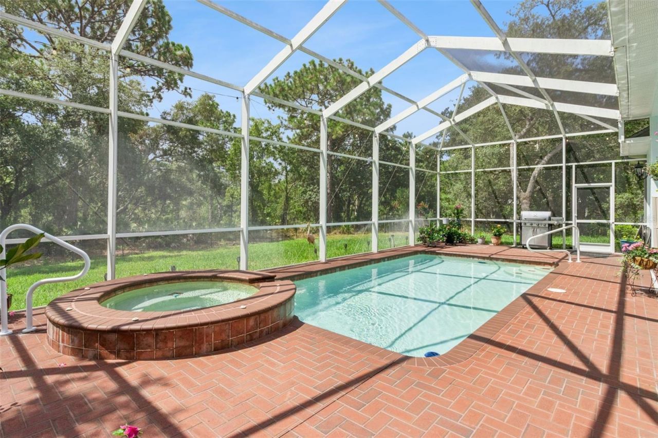 8 Cosmos Court E, Homosassa, FL 34446 Photo