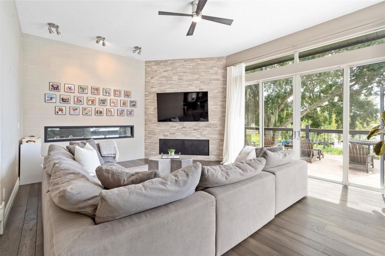11210 Crescent Bay Boulevard, Clermont, FL 34711 Photo