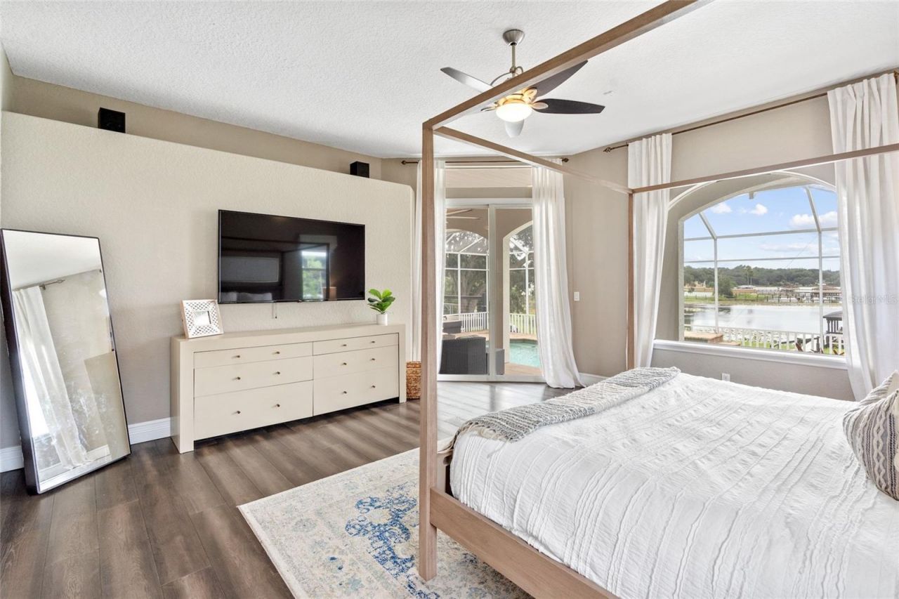 11210 Crescent Bay Boulevard, Clermont, FL 34711 Photo