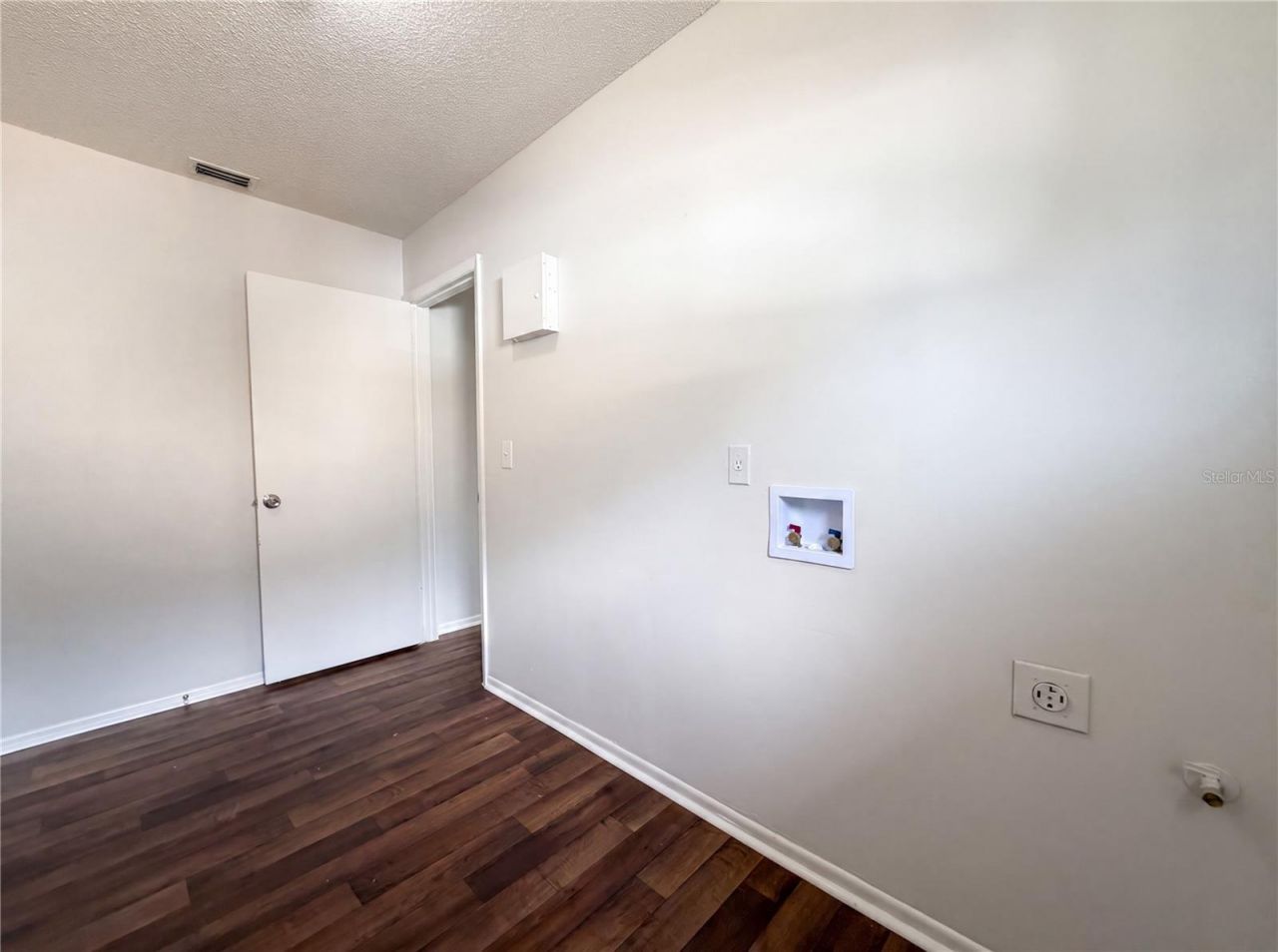 607 33rd Avenue Drive E, Bradenton, FL 34208 Photo