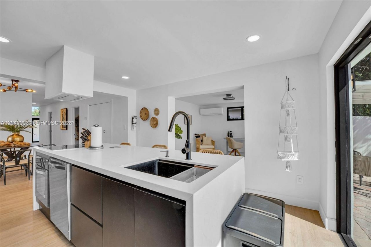 1514 Liberty St , Hollywood, FL 33020 Photo