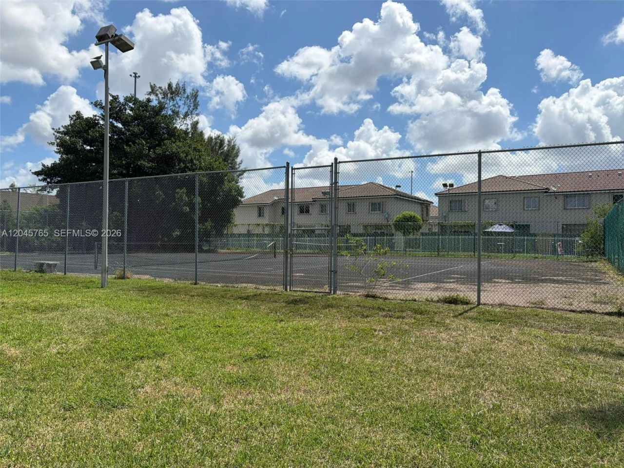 8411 NW 8th St , Unit 206, Miami, FL 33126 Photo
