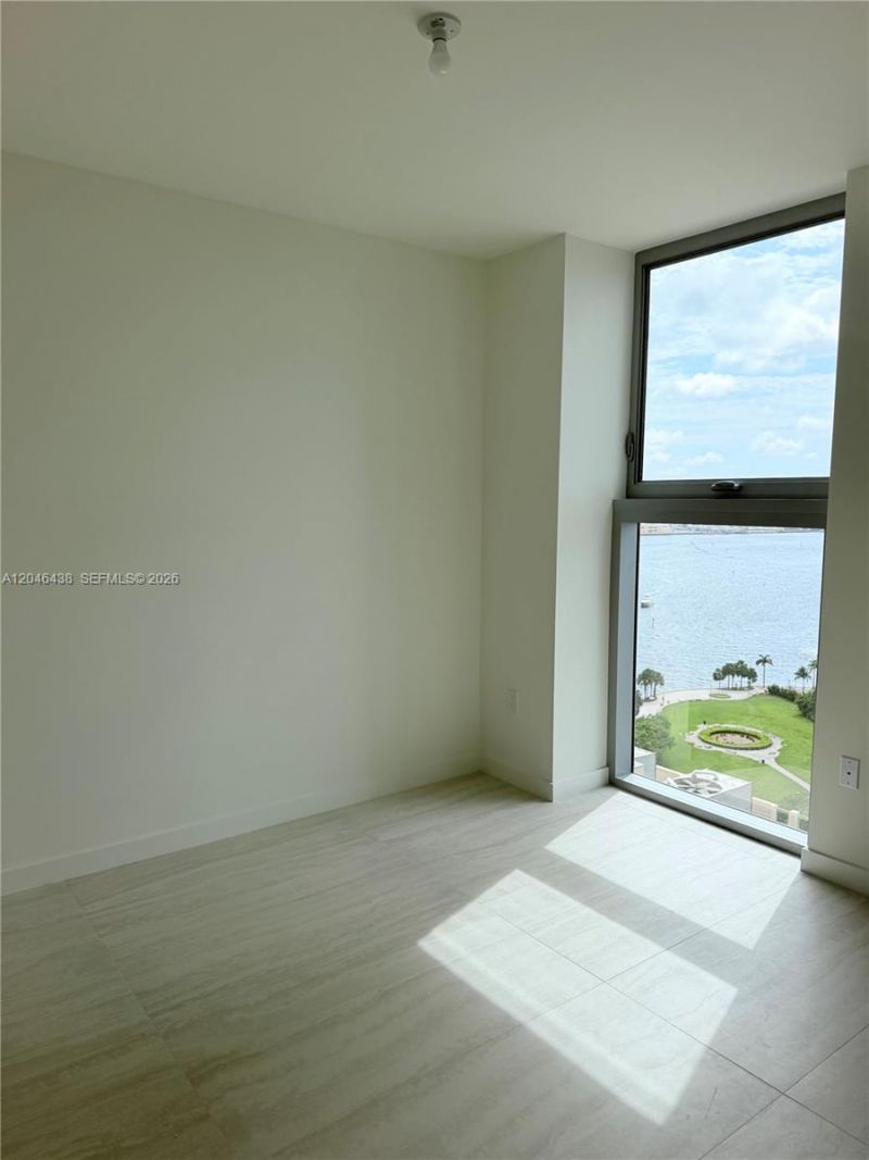 77 SE 5th Street, Unit 1915, Miami, FL 33131 Photo