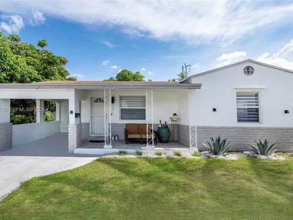 2371 NW 85th St , Miami, FL 33147