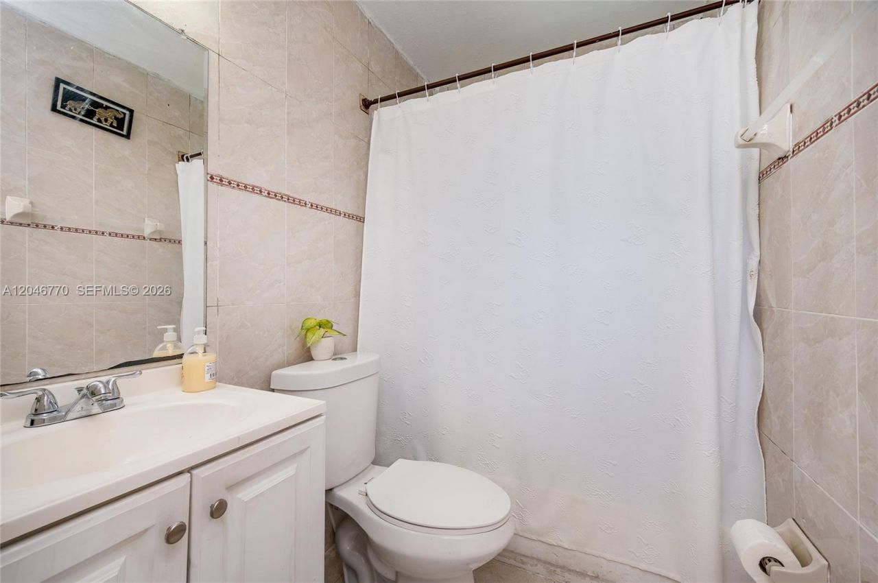 2371 NW 85th St , Miami, FL 33147 Photo