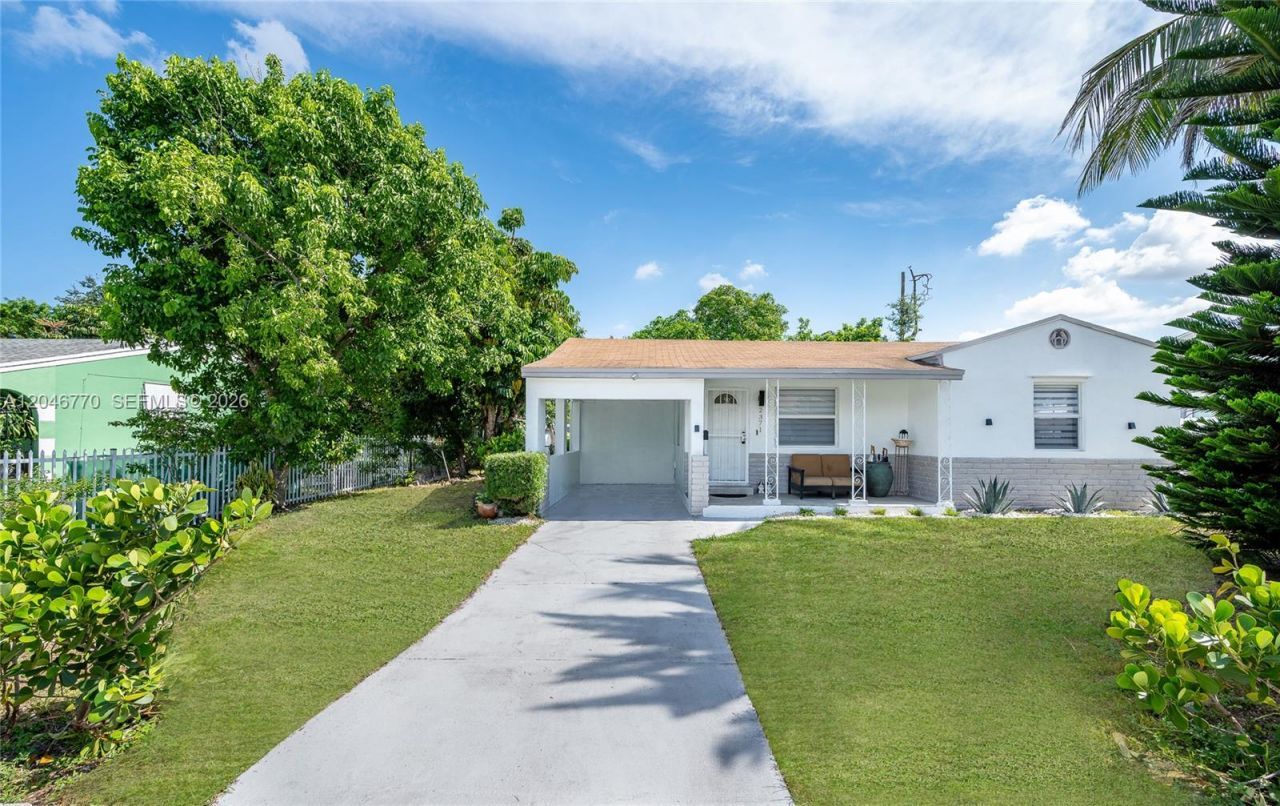 2371 NW 85th St , Miami, FL 33147 Photo