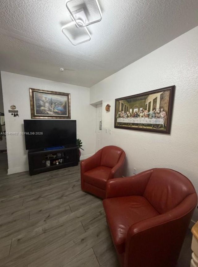 1021 NW 3rd St , Unit 106, Miami, FL 33128 Photo