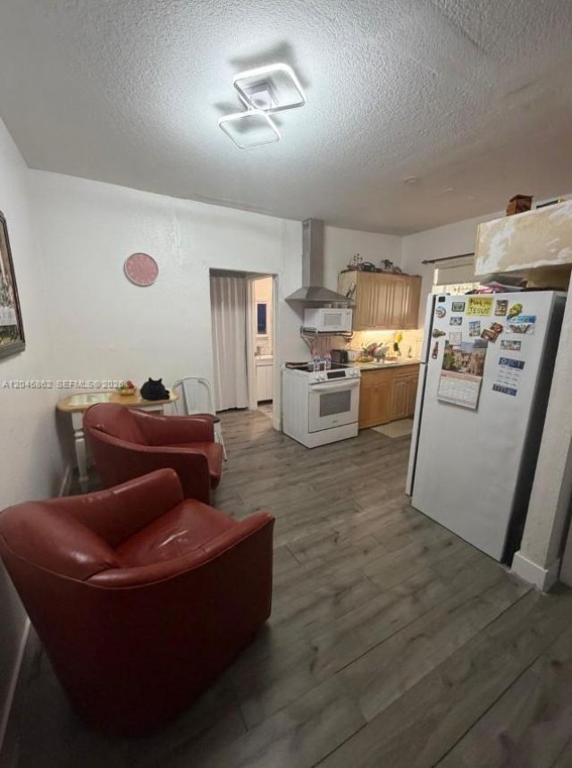 1021 NW 3rd St , Unit 106, Miami, FL 33128 Photo