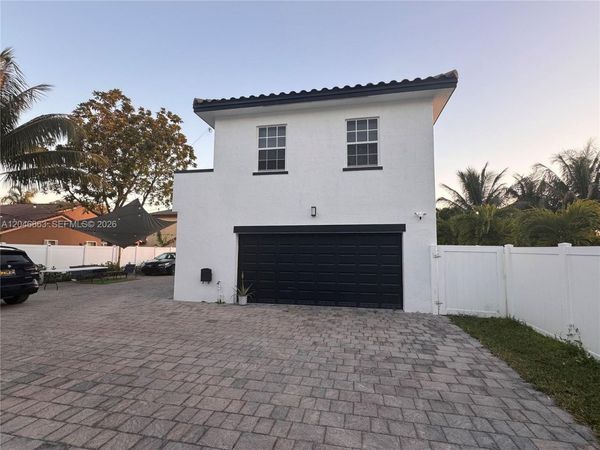16934 SW 92nd St Cir , Unit Studio, Miami, FL 33196