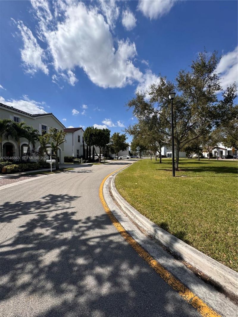 16934 SW 92nd St Cir , Unit Studio, Miami, FL 33196 Photo