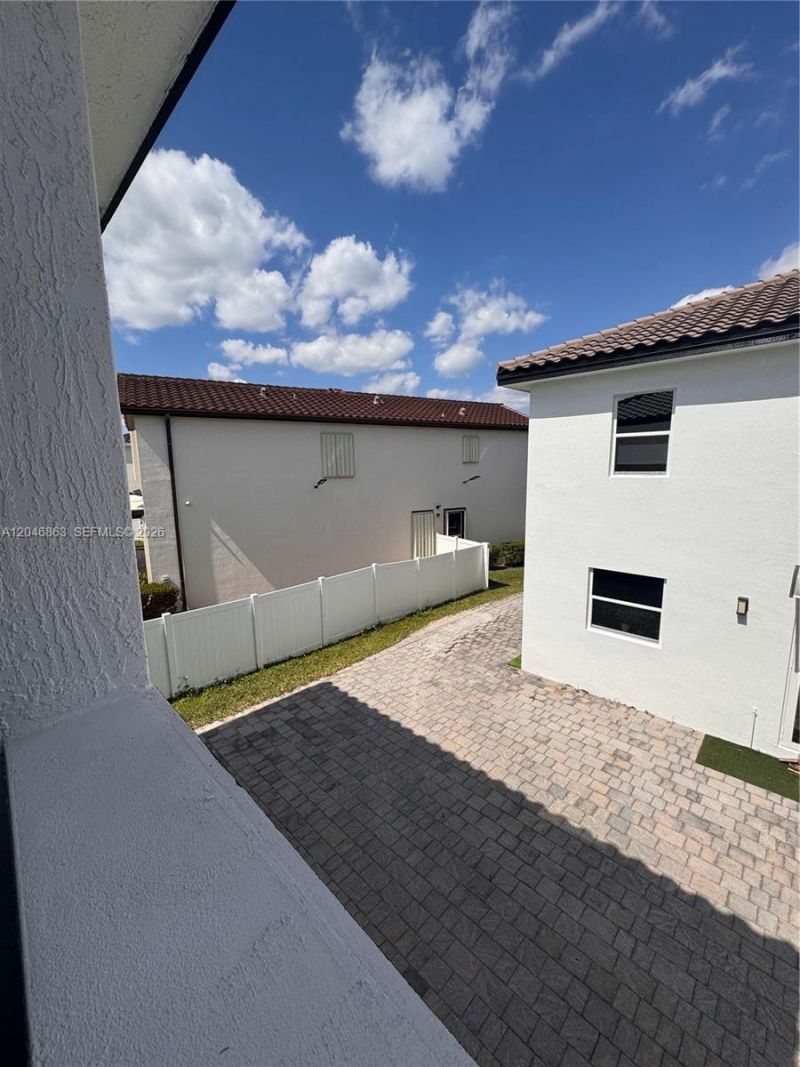16934 SW 92nd St Cir , Unit Studio, Miami, FL 33196 Photo