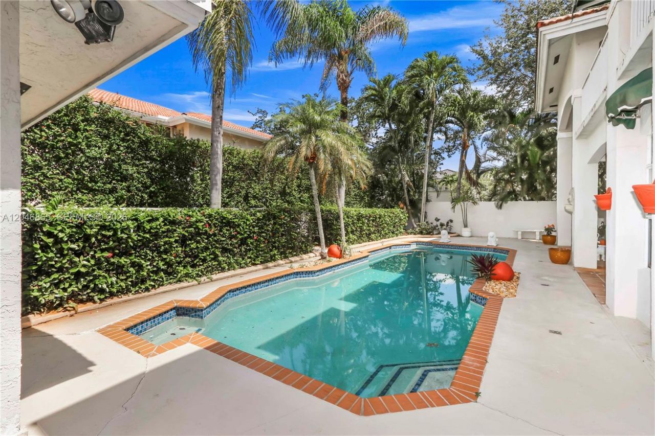 16048 NW 82nd Pl , Miami Lakes, FL 33016 Photo