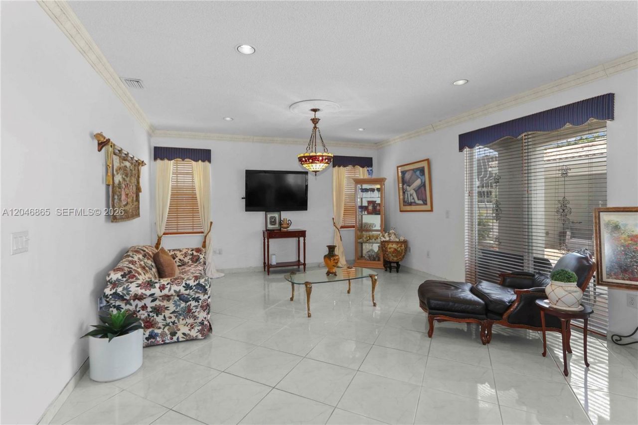 16048 NW 82nd Pl , Miami Lakes, FL 33016 Photo