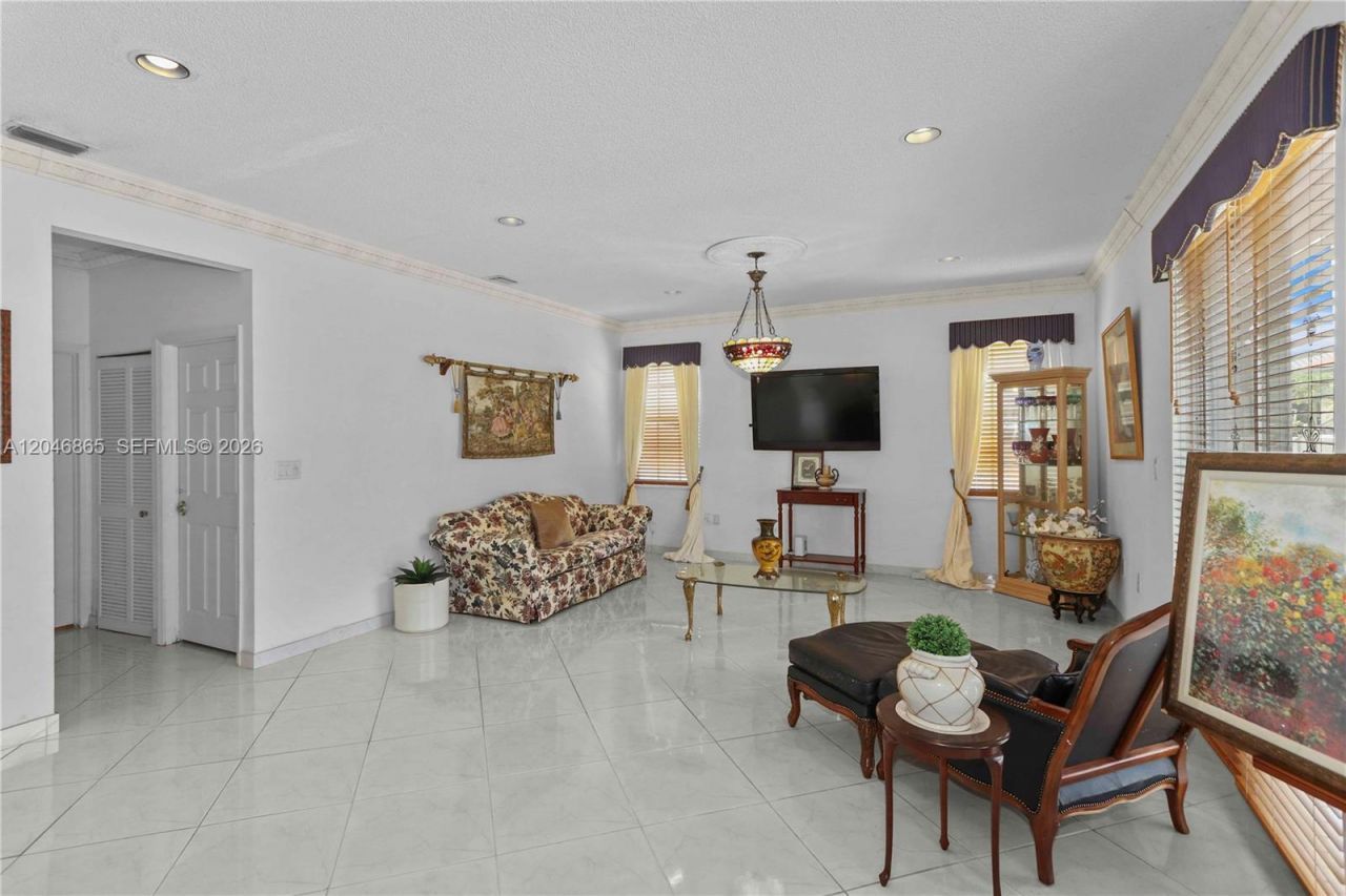 16048 NW 82nd Pl , Miami Lakes, FL 33016 Photo