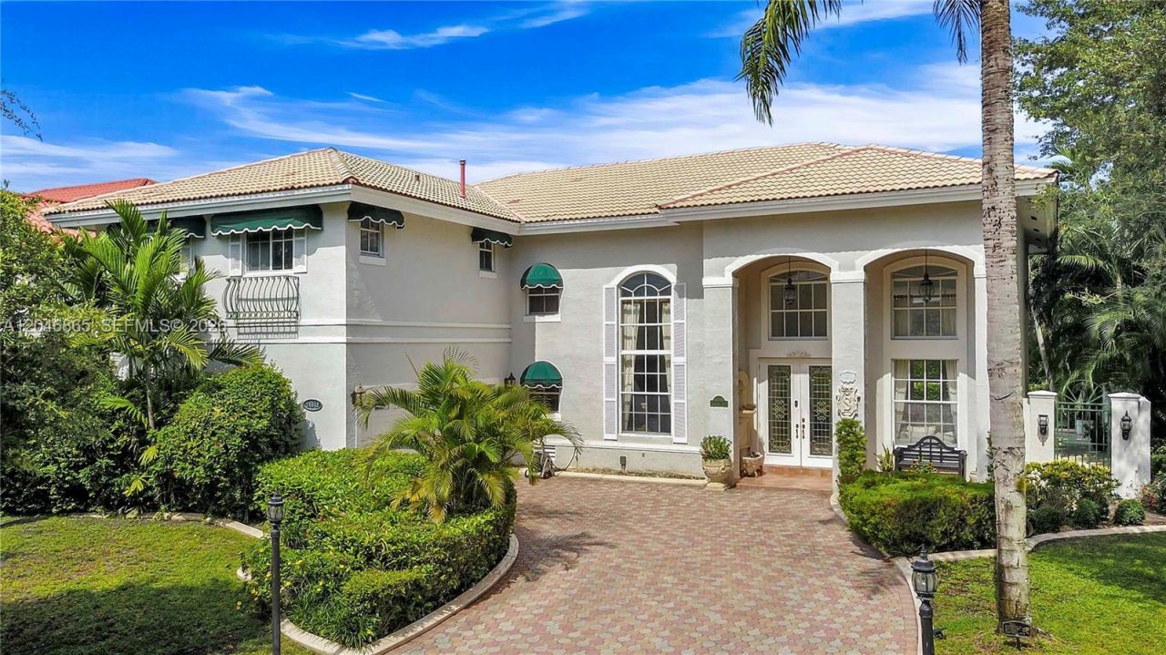 16048 NW 82nd Pl , Miami Lakes, FL 33016 Photo