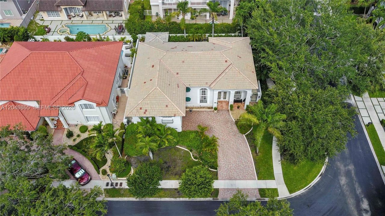 16048 NW 82nd Pl , Miami Lakes, FL 33016 Photo