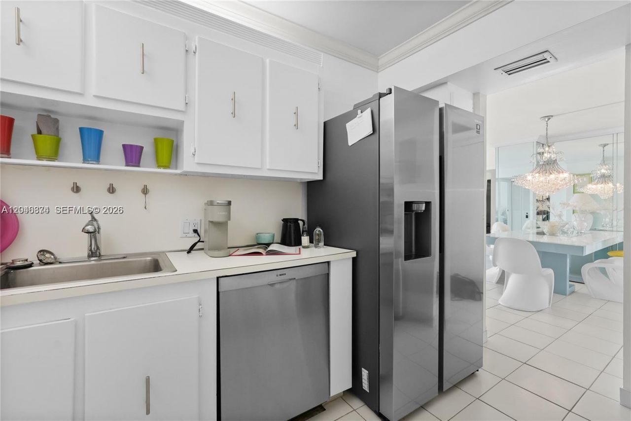 20301 W Country Club Dr , Unit 1226, Aventura, FL 33180 Photo